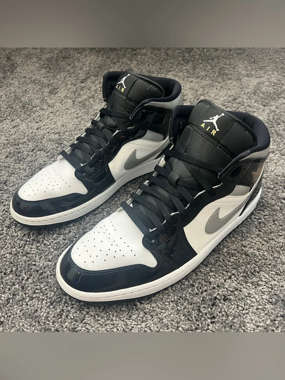 Jordan 1 Mid SE Men’s Size 12 Patent Black White Metallic Silver Gold HV0789-010